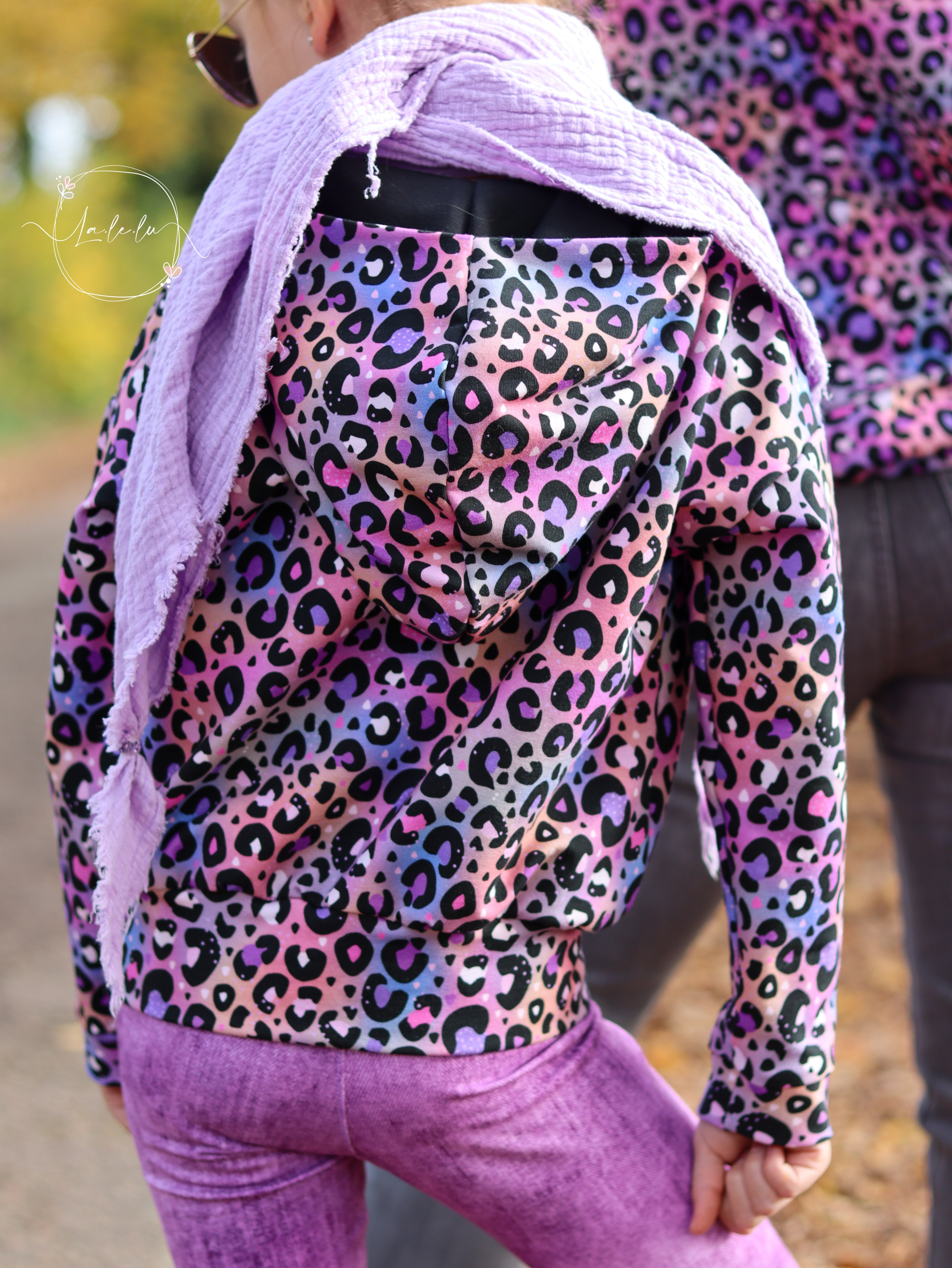 Lila Leo  Dauervorbestellung